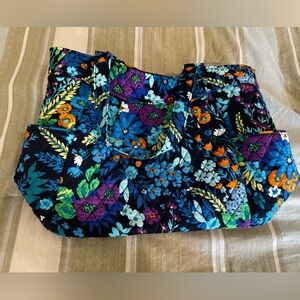 Vera Bradley travel bag